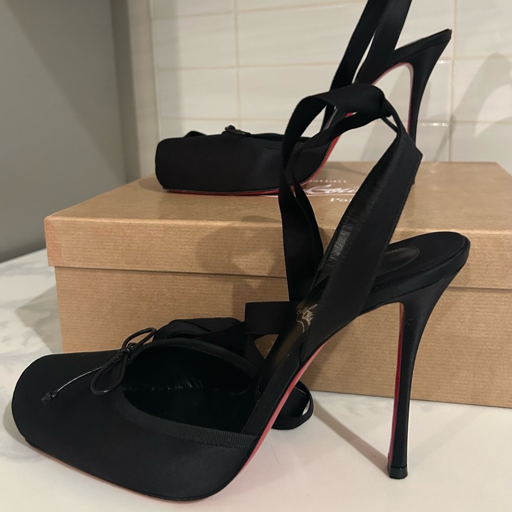 Christian Louboutin Black Ballerina Stilettos w/ Signature Red Soles Size 10 US - Picture 11 of 16